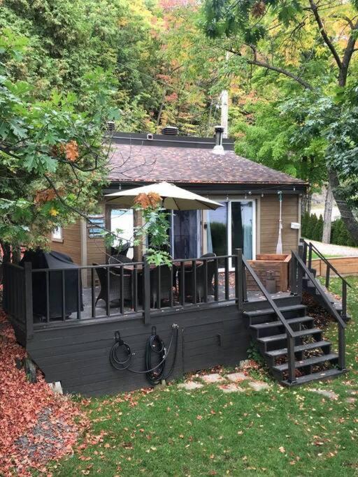 Om Chalet 2 Avec Spa Et Foyer Borde Du Fleuve Saint-Pierre-de-l'Ile-d'Orleans Exterior photo